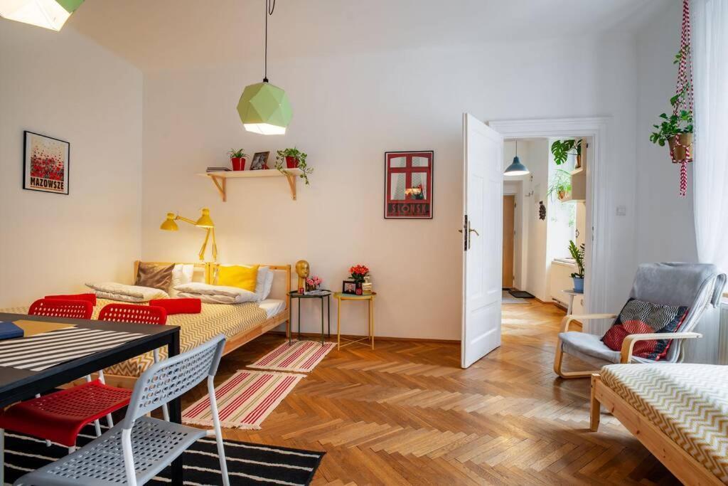 Blue Peace-Apartment With Free Parking In Center For 1-6 People Krasków Exterior foto